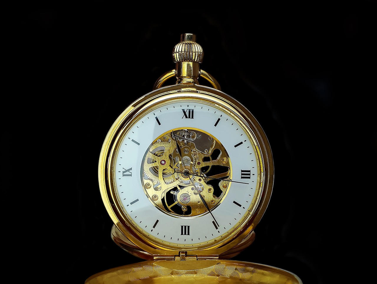 pocket watch 2061228_1280